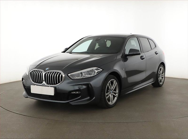 BMW Řada 1 (2021) M Sport 116d - fotka 2 z 21