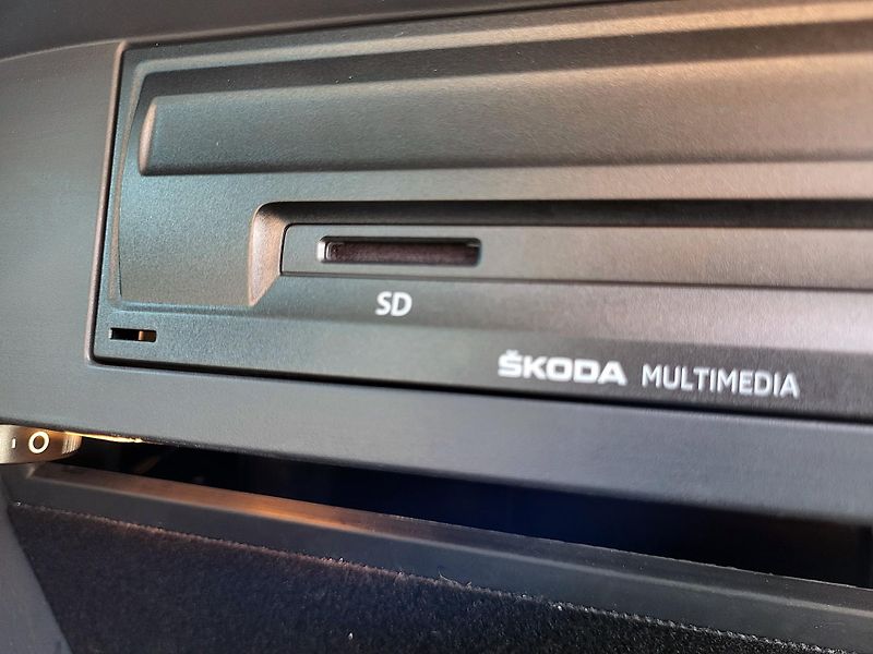 Škoda Octavia III FL 1.6 TDi 85kW STYLE *ČR - fotka 24 z 48
