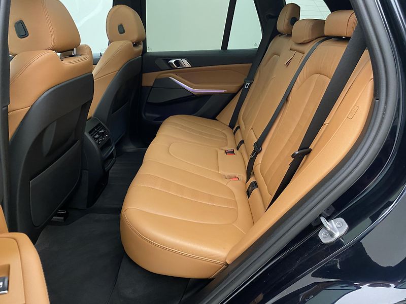 BMW X5 30d xDrive M-Paket REZERVACE - fotka 5 z 75