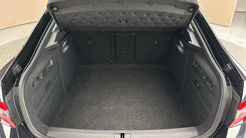 Škoda Superb 1.5 TSI DSG Style - fotka 17 z 27