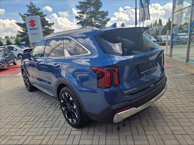 Kia Sorento (2025) 2,2  CRDI TOP + NAPPA 4X4 8DCT - fotka 6 z 18