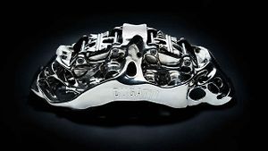 Jde o vůbec největší automobilový komponent vyrobený z titanu pomocí 3D tisku.