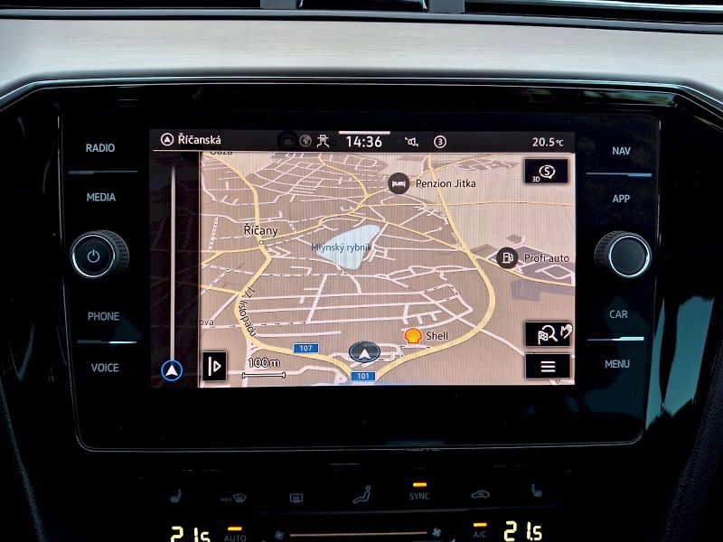 Volkswagen Passat (2023) Variant Elegance DSG 2,0TDi 11 - fotka 25 z 35