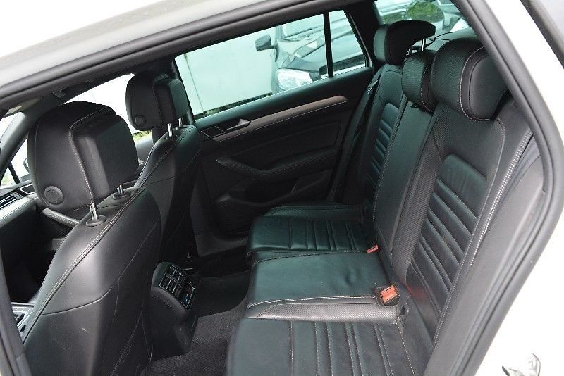 Volkswagen Passat VARIANT - fotka 12 z 18