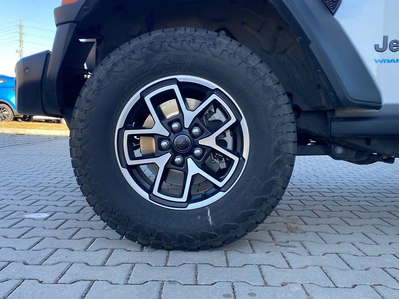 Jeep Wrangler (2023) RUBICON 2,0 PHEV(280kW) 8AT - fotka 34 z 35