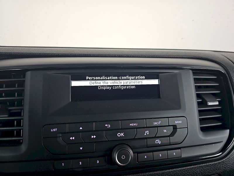 Toyota ProAce City Verso (2022) LONG 2.0D 106kW ACTIVE EXTRA - fotka 9 z 21