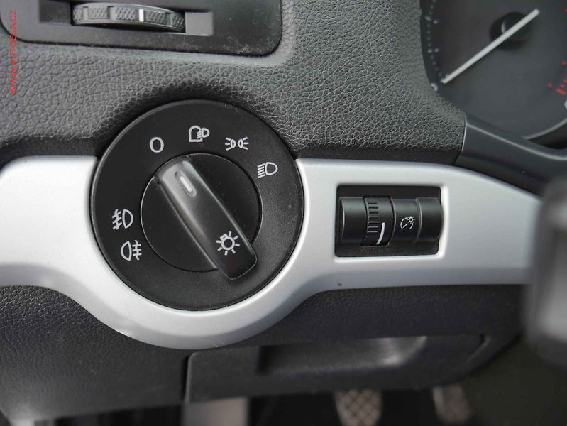 Škoda Octavia (2007) 2.0TDi 4x4, Scout - fotka 13 z 17