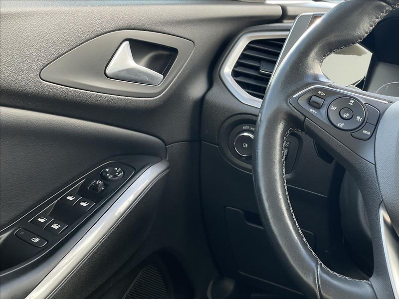 Opel Grandland 1,5 CDTI AT8 GS Line NAVI+PDC - fotka 14 z 24