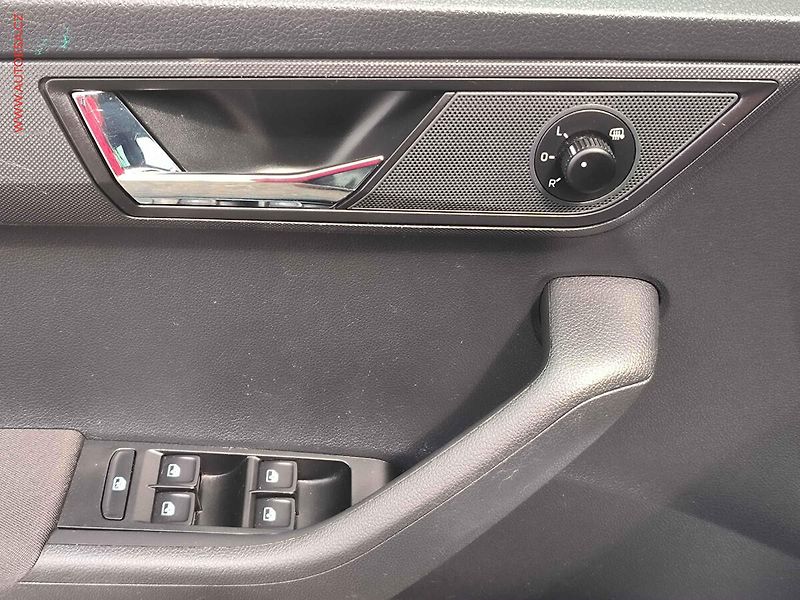 Škoda Fabia (2016) 1.2 TSi, Joy, +ALU - fotka 17 z 20