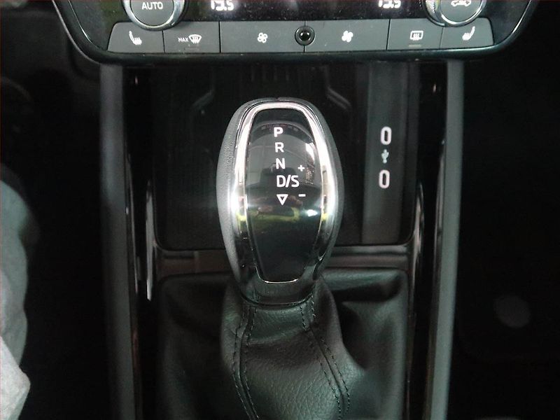 Škoda Scala (2025) 1.0 TSI, Top Selection, FullLe - fotka 13 z 17
