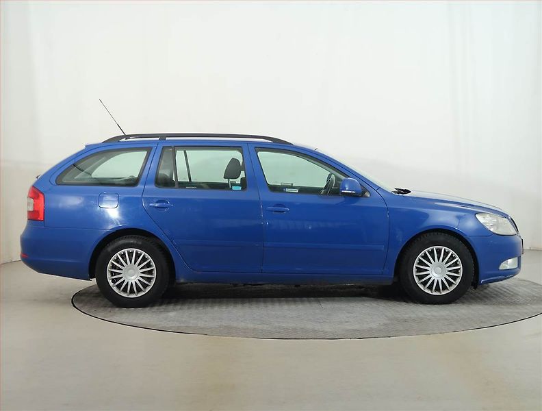 Škoda Octavia (2009) 1.6 TDI, po STK, udržované - fotka 6 z 13