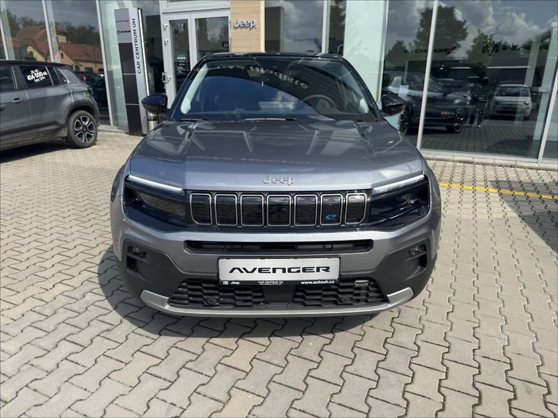 Jeep Avenger (2024) 156K 54kWh  Summit Electric - fotka 2 z 15