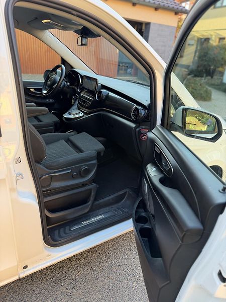Mercedes-Benz Třídy V (2021) Mercedes-Benz V 300 d L 4MATIC - fotka 14 z 19