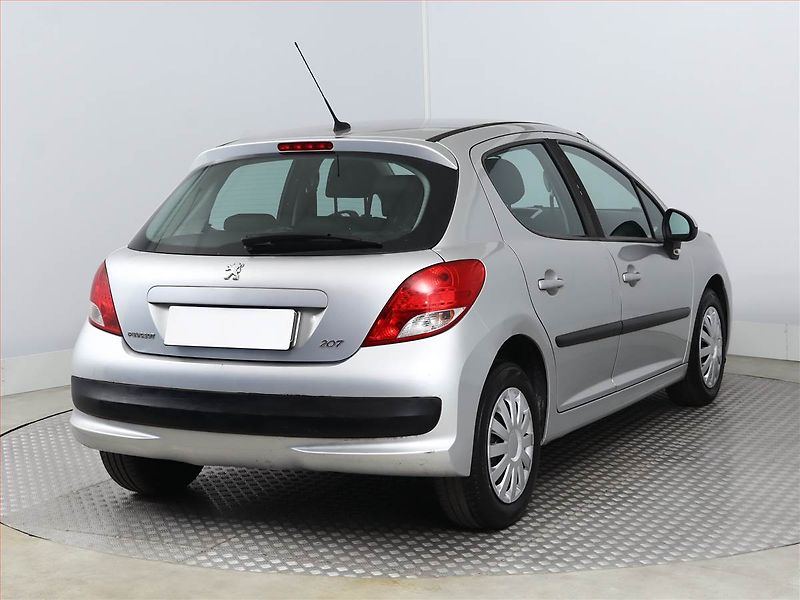 Peugeot 207 (2010) 1.4 HDI, nová STK, Klima - fotka 5 z 10