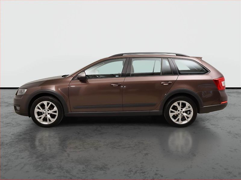 Škoda Octavia (2015) Scout 2.0 TDI, 4X4, Xenony - fotka 3 z 18