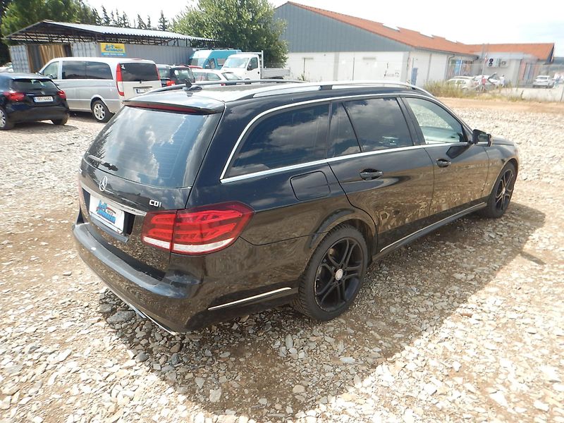 Mercedes-Benz Třídy E E 220 CDI, DIGIKLIMA, TAŽNÉ - fotka 6 z 25
