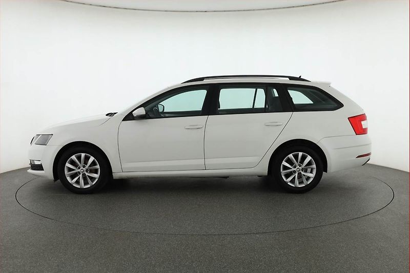 Škoda Octavia (2019) 1.6 TDI, Serv.kniha, Tempomat - fotka 3 z 15