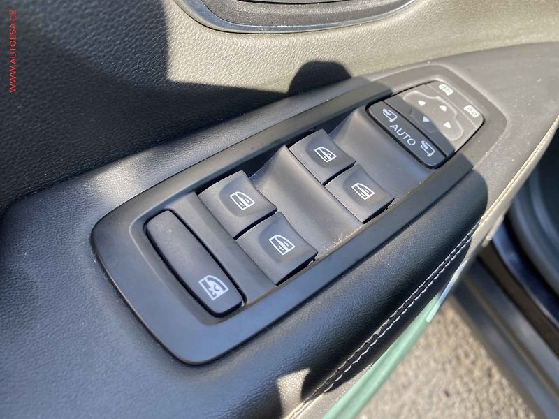 Renault Grand Scénic (2017) 1.6dCi, Initiale Paris, AT - fotka 13 z 19