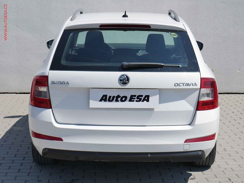Škoda Octavia (2014) 1.4 G-TEC, ČR, Elegance - fotka 5 z 19