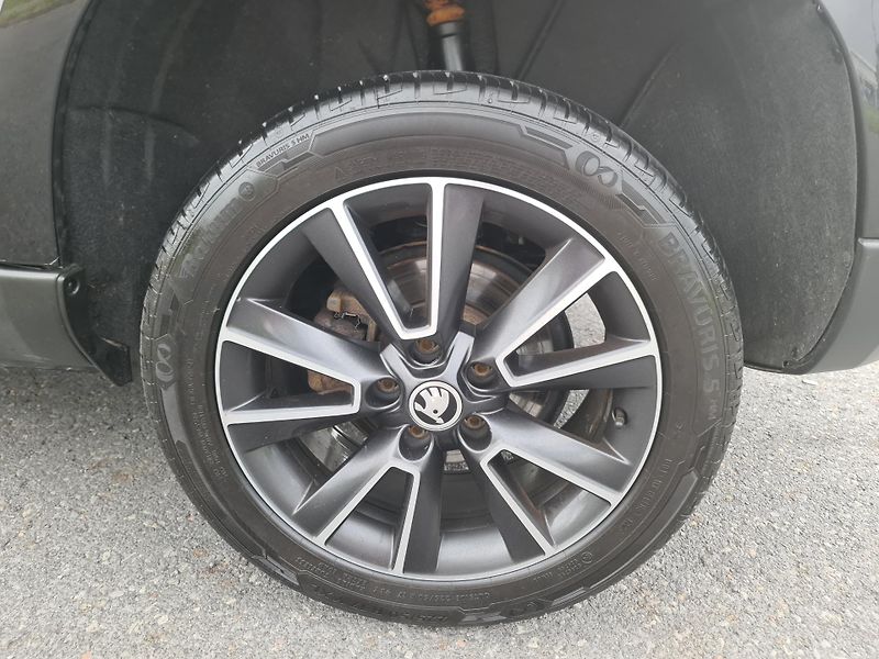 Škoda Yeti (2015) 2.0 TDi 103-KW 4x4 ADV OLOMOUC - fotka 59 z 76