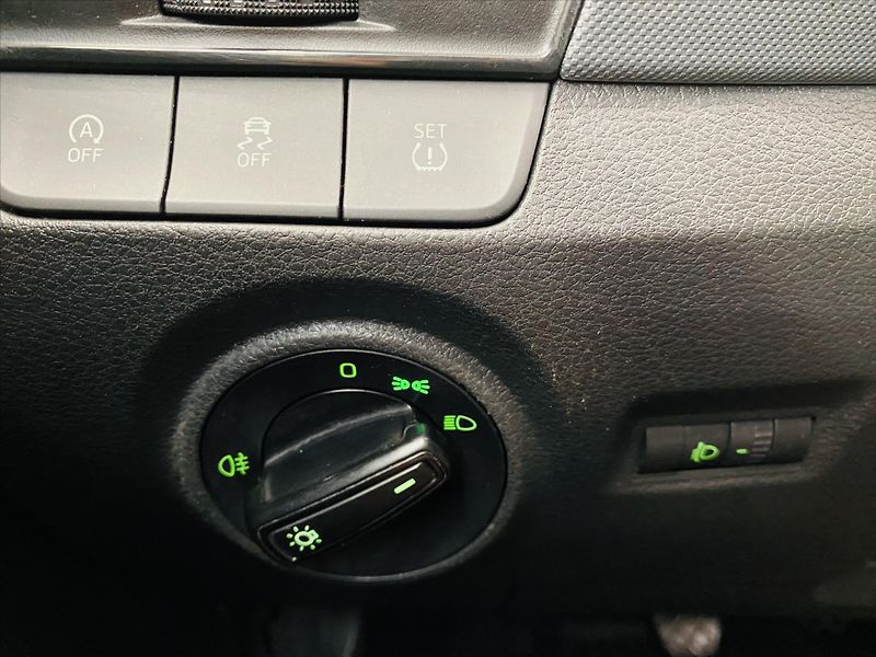 Škoda Fabia 1,2 TSI 66kW Active Plus - fotka 13 z 20