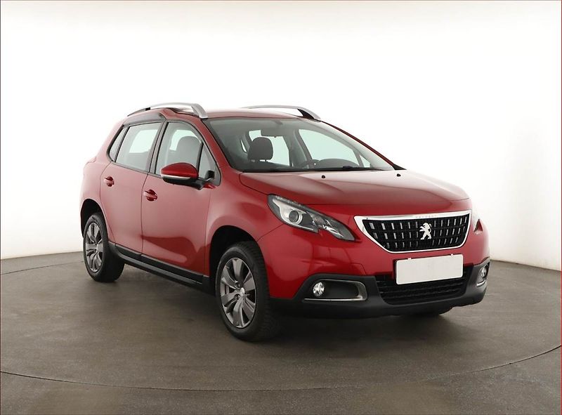 Peugeot 2008 (2018) 1.2 PureTech, Tempomat - fotografie inzerátu