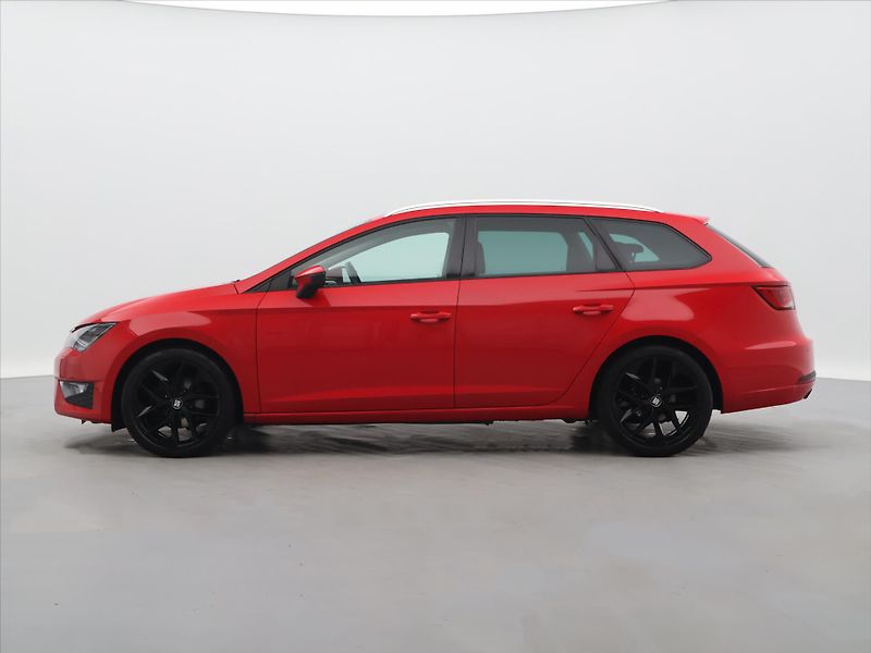 Seat Leon 2,0 TDI 110kW FR ST Aut.klima - fotka 4 z 30