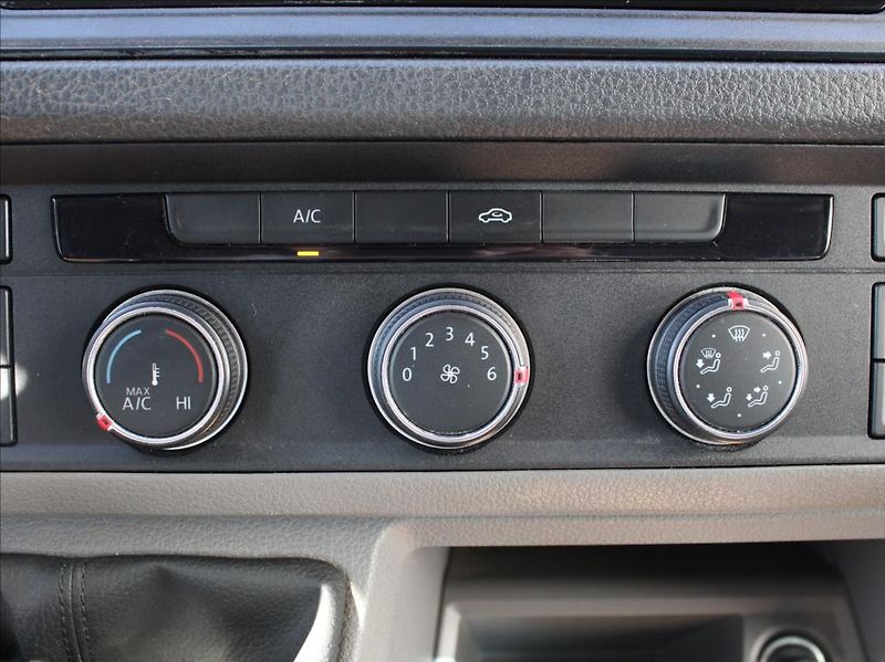 Volkswagen Crafter 2,0 TDi 35 DR 5L.Zár. 166tkm. - fotka 17 z 20