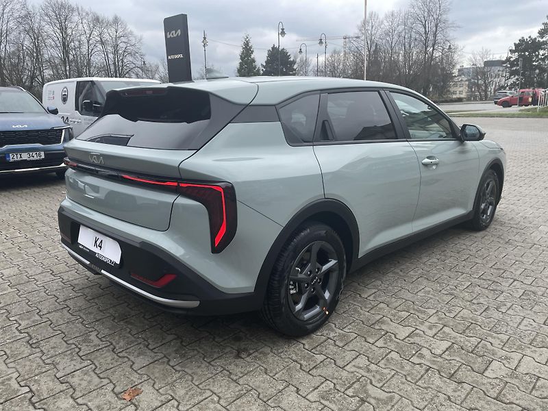 Kia K4 (2026) 1.0T-GDi MHEV 7DCT EXCLUSIVE - fotka 3 z 31