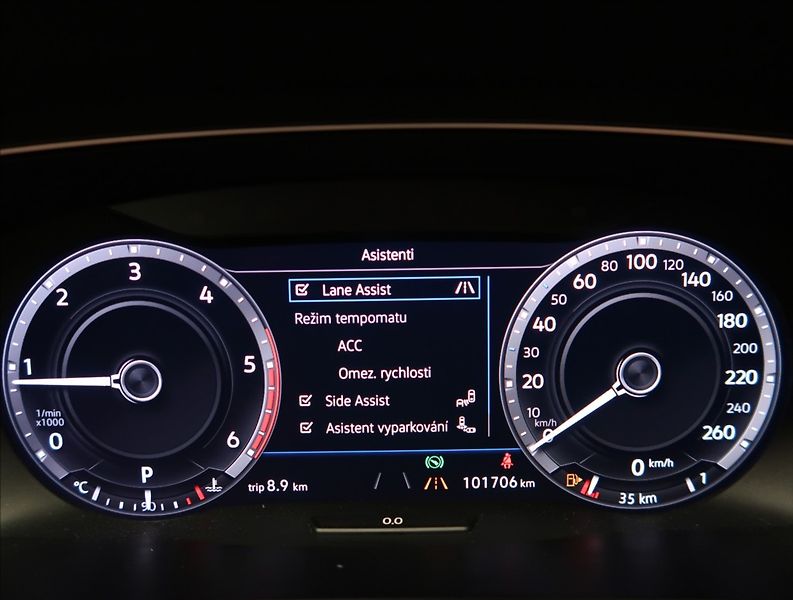 Volkswagen Tiguan 2,0 TDI DSG 4MOTION R-LINE - fotka 20 z 55