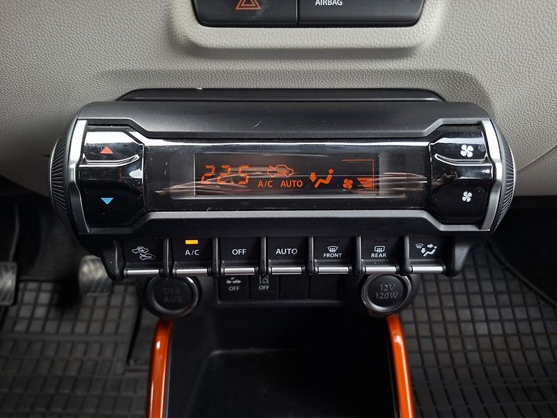 Suzuki Ignis ELEGANCE 1,2i 90k M5 - fotka 23 z 24