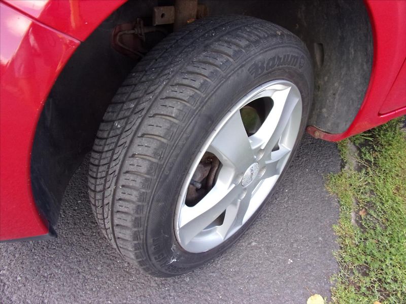 Renault Clio 1,2 - fotka 19 z 21