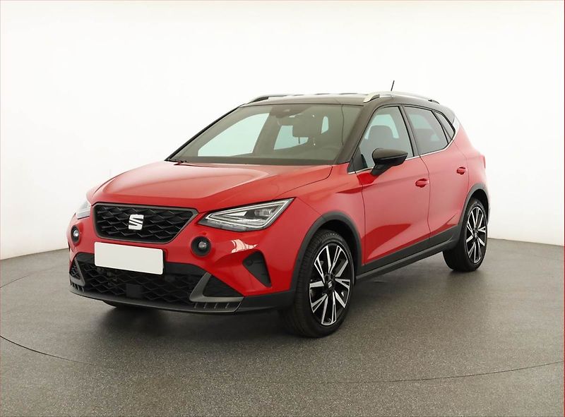 Seat Arona (2022) FR 1.5 TSI - fotka 2 z 21