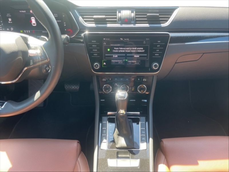 Škoda Superb 2,0 TDI 147 4x4 L&K DSG - fotka 10 z 11