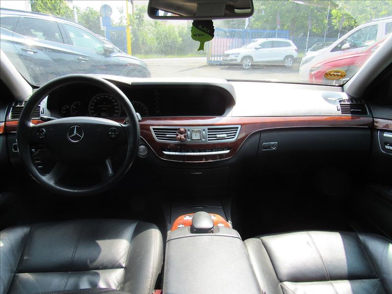 Mercedes-Benz Třídy S 3,0 CDi S320 173kW Long - fotka 11 z 32