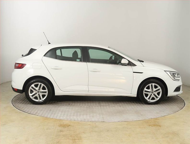 Renault Mégane (2020) 1.3 TCe, Tempomat - fotka 6 z 17