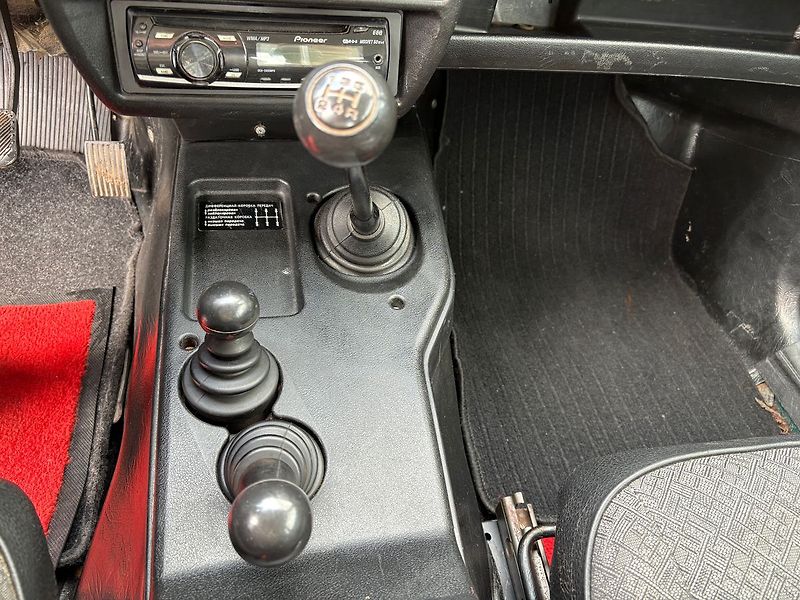 Lada Niva (2009) 1.7, 60kW, 4x4, Tažné - fotka 10 z 12