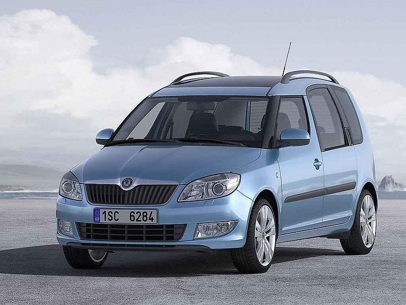 První a třetí generace Škody Octavia.
