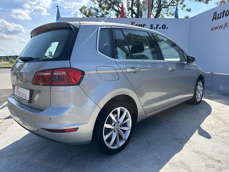 Volkswagen Golf Sportsvan (2015) 1.4 TSI 92 KW - fotka 8 z 37