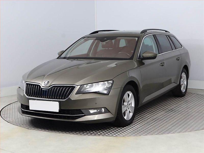 Škoda Superb (2016) 1.6 TDI, Automat - fotka 2 z 21