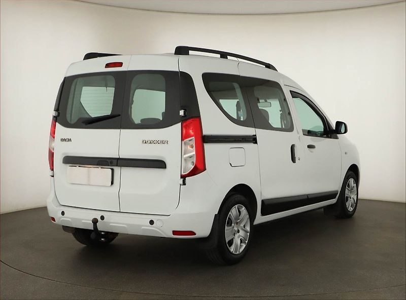 Dacia Dokker (2020) Arctica 1.5 Blue dCi, 5Míst - fotka 5 z 11