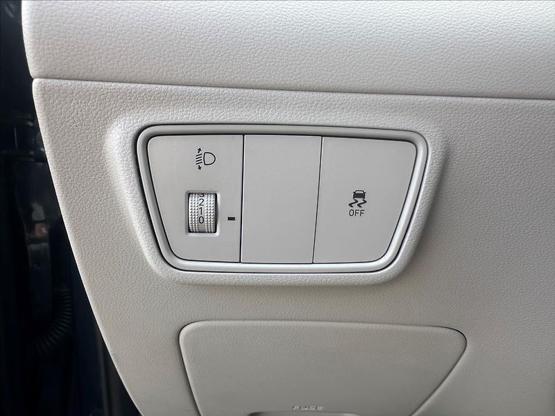 Hyundai Tucson 1,6 T-GDi MHEV 4WD SMART NAVI - fotka 13 z 27