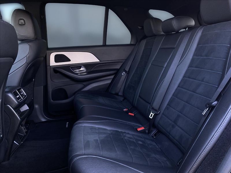 Mercedes-Benz GLE 350 de 4M AMG - fotka 11 z 29