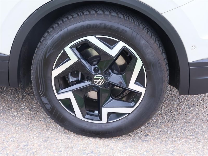 Volkswagen Touareg 3,0 TDI 170kW Limited Tiptroni - fotka 31 z 38