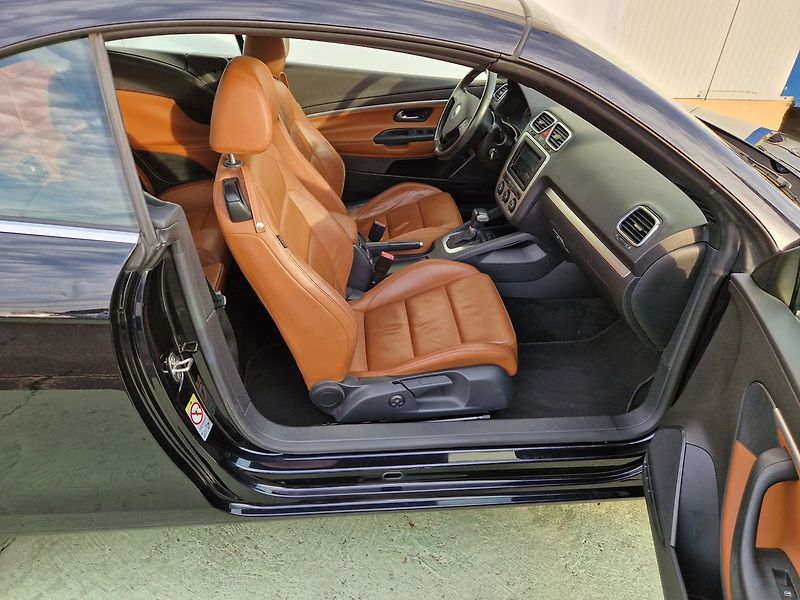 Volkswagen EOS Edition 2.0 TSI - fotka 27 z 29