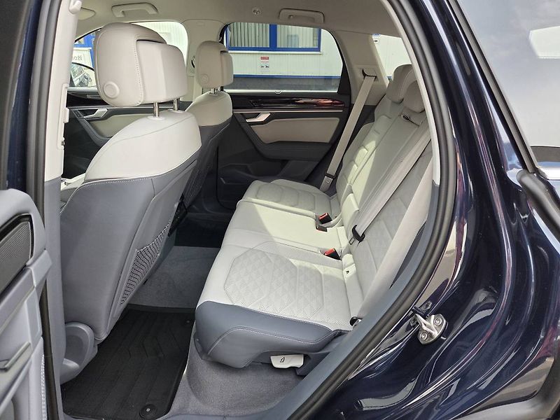 Volkswagen Touareg (2026) Final Edition R-Line 3.0 TDI 2 - fotka 42 z 57