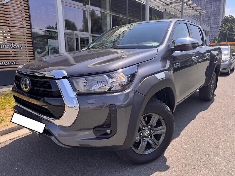 Toyota Hilux 2.4 Active 4x4 - fotka 4 z 13
