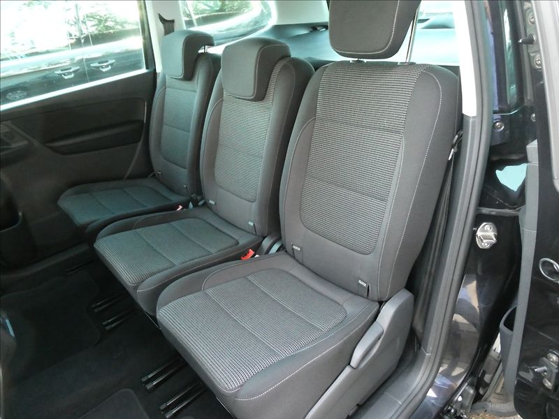 Volkswagen Sharan 2,0 TDi 110kW serviska, závěs - fotka 22 z 50