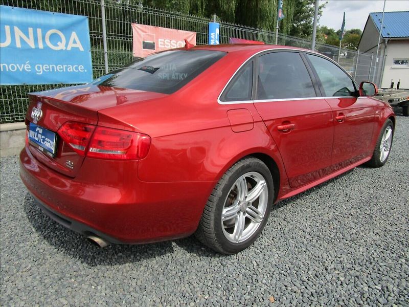 Audi A4 3.0FSi V6 Quattro S-Line - fotka 4 z 49