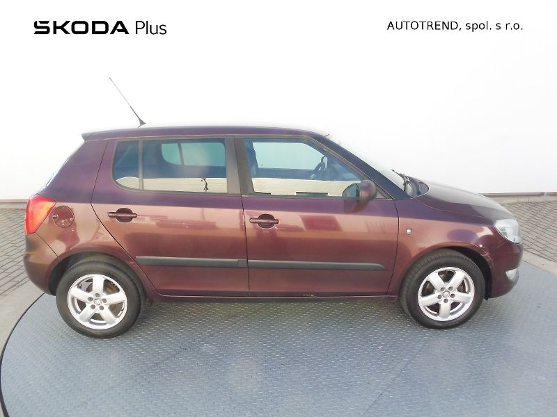 Škoda Fabia (2011) Ambiente 1,2 TSI 63kW - fotka 21 z 21